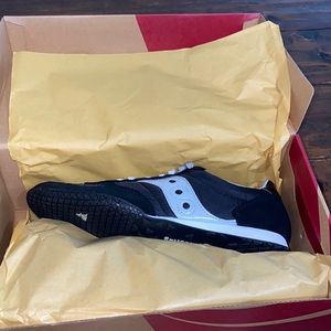 men’s saucony tennis shoes